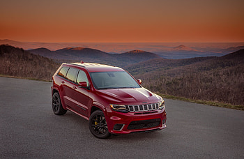 2018 Jeep Grand Cherokee Trackhawk 2, jeep-grand-cherokee, jeep, cars, 2018-cars HD wallpaper
