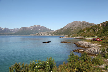 Sommaroy, Norway, Hillesoy panorama, Lodging reviews HD wallpaper