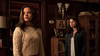 Charmed TV series, CW reboot, Engaging , Modernized version HD wallpaper