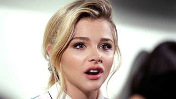 Chloe Moretz HD wallpaper