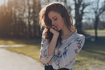 Wavy Hair Girl Outdoors In Depth Of Field, girls, model, outdoors, depth-of-field HD wallpaper