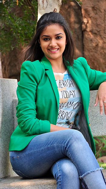 Keerthi Suresh, Tollywood Actress HD phone wallpaper