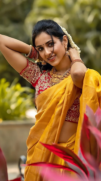 Riya Suman, telugu actress HD phone wallpaper