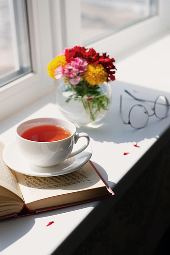 Flowers, Miscellanea, Miscellaneous, Cup, Bouquet, Book, Tea, Spectacles, Glasses HD phone wallpaper