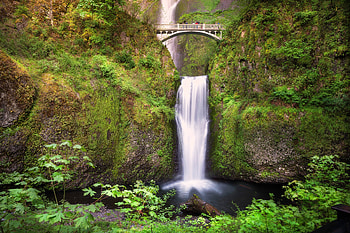 Bridge over Multnomah Creek Waterfall, bridge, waterfall, nature, usa HD wallpaper