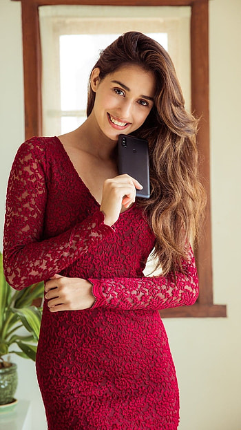 Disha Patani, Actress HD phone wallpaper