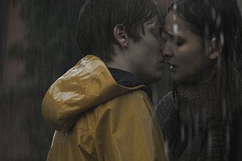 Dark TV Show Featuring Louis Hofmann and Lisa Vicari, TV Show, Dark (TV Show), Louis Hofmann HD wallpaper
