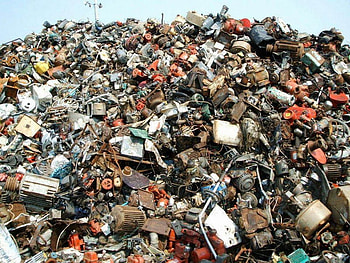 CAN YOU SEE THE CAT, junk, cat, yard, hiding HD wallpaper