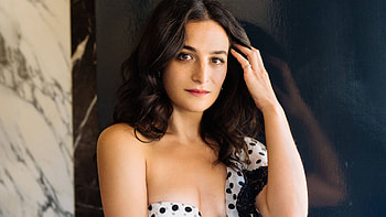 Jenny Slate Movies, Jfl42 review, Strong feelings, Jenny Slate HD wallpaper