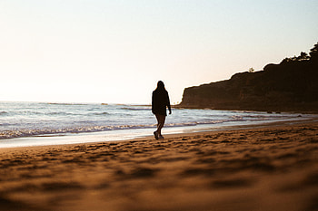 Waves, Beach, Horizon, Silhouette, Miscellanea, Miscellaneous, Girl HD wallpaper