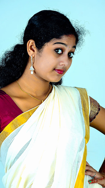 Neeraja, mallu actress, saree beauty HD phone wallpaper