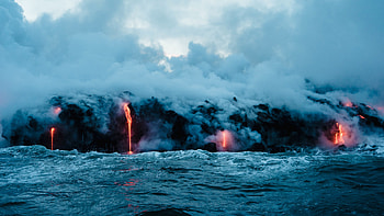 Hawaii Lava Flow, flowing, hawaii, land, lava, ocean HD wallpaper