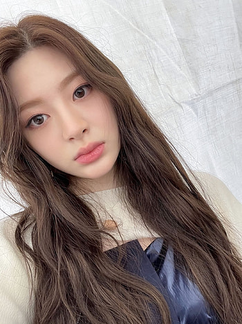 STAYC, K-pop, Music, Seeun HD phone wallpaper