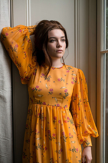Florence Pugh HD phone wallpaper