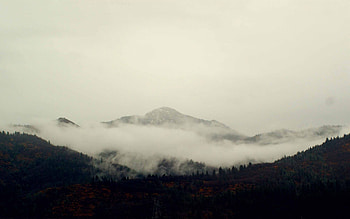 Oregon mountains, Majestic peaks, Serenity in nature, Breathtaking scenery HD wallpaper