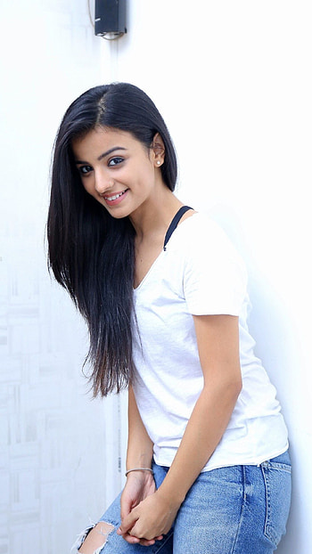 Mahima Makwana, telugu actress, model HD phone wallpaper