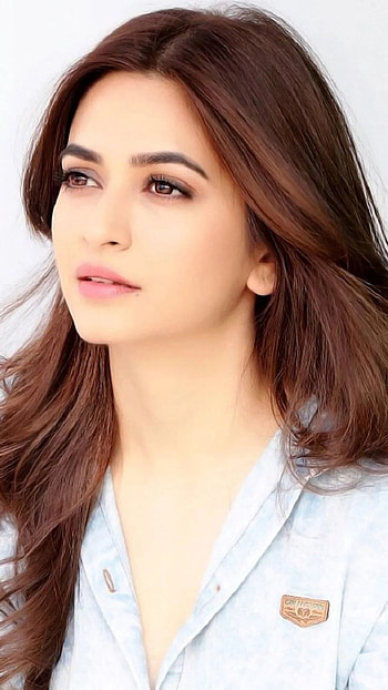 Kriti Kharbanda, Bollywood Heroine, Kriti HD phone wallpaper