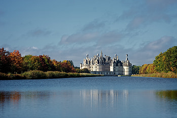 Cosson River activities, Relais De Chambord hotel, Loire Valley, Enjoyable experiences HD wallpaper