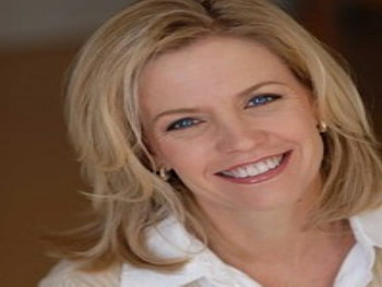 JULIE PIEKARSKI OF TV SERIES FAMILY TIES, action, tvshow, entertainment, usa HD wallpaper