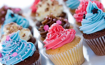 Mouth-watering cupcakes, backgrounds, Delectable treats, Sweet indulgence HD wallpaper