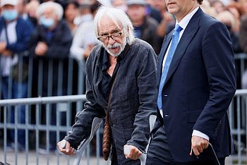 Pierre Richard health, Rumor debunked, False news, State of health HD wallpaper