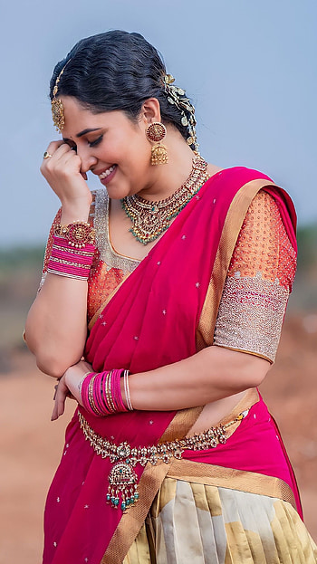 Anusuya Bharadwaj, telugu anchor HD phone wallpaper