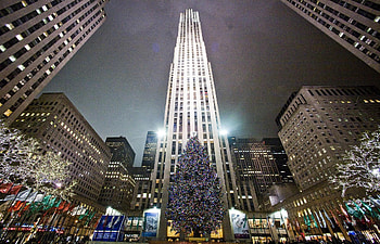 Rockefeller Center, Christmas decorations, Festive , Holiday season HD wallpaper