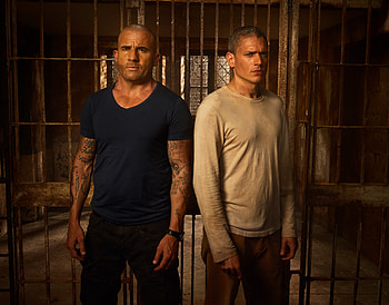 Michael Scofield And Lincoln Burrows In Prison Break Season 5 , prison-break, wentworth-miller, tv-shows HD wallpaper