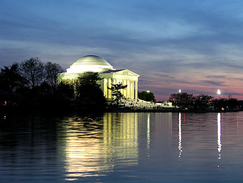 Reflection of history, trees, monument, crowd, building, sky, water, reflections HD wallpaper