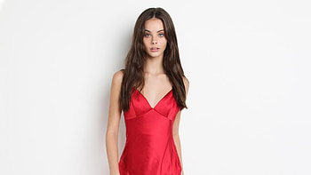 Meika Woollard Girl Model Is Wearing Red Dress Standing In White Background Girls HD wallpaper