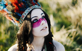 blue, feathers, girl, indian, pocahontas, woman, native, pink, make-up, red, face HD wallpaper