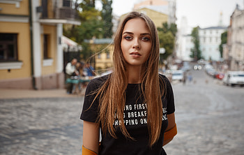 Girl Outside Street , girls, model, hoot HD wallpaper
