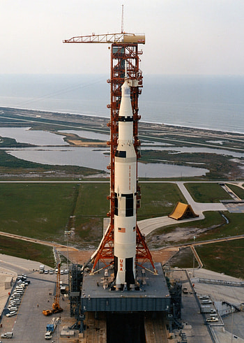 Apollo 11, Saturn V, Vehicles HD phone wallpaper