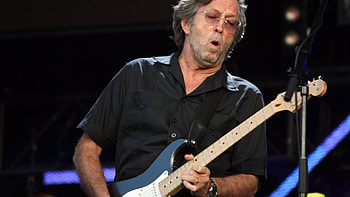 Eric Clapton, Soulful melodies, Majestic guitar work, Timeless classics HD wallpaper