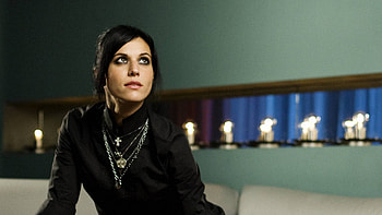 Cristina Scabbia, Frightening Italian horror, Lacuna Coil's music, Louder magazine HD wallpaper