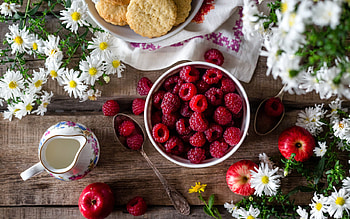 Raspberries and Cream, fruit, food, raspberries, cream HD wallpaper