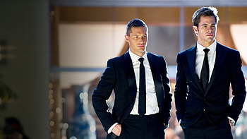 This Means War, Explosive backdrops, Thrilling adventure, Fun and romance HD wallpaper