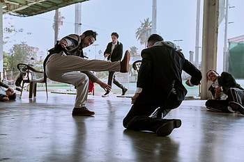 The Brothers Sun Action Scene, TV Show, The Brothers Sun HD wallpaper