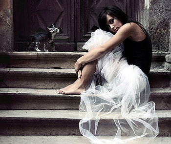After the Dance, steps, cat, door, female HD wallpaper
