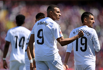 Ultra : Kylian Mbappé Shines with Real Madrid C.F. Soccer Stars, Sports, soccer, Real Madrid C.F., Kylian Mbappé HD wallpaper