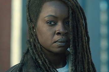The Walking Dead: The Ones Who Live - Featuring Actor, TV Show, The Walking Dead: The Ones Who Live, Danai Gurira, Michonne (The Walking Dead) HD wallpaper