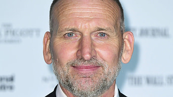 Christopher Eccleston movies, Eccleston's new movie, Young Woman and the Sea HD wallpaper