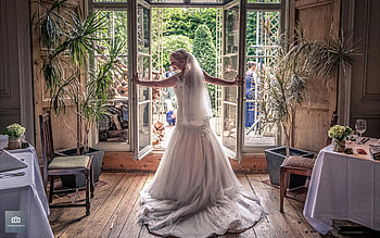 Bride, palms, door, wedding, smile HD wallpaper