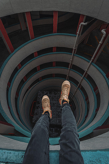 Miscellanea, Miscellaneous, Legs, Sneakers, Height, Hatch, Shoes, Luke HD phone wallpaper