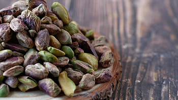 Peeled, Pistachios HD wallpaper