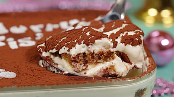 Christmas delight, Italian tradition, Coffee-infused, Festive dessert HD wallpaper
