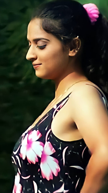 Pavitra Lokesh, telugu actress, swim suit HD phone wallpaper