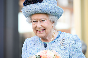 Elizabeth II, Daily food habit, Health and wellness, Queen's choice HD wallpaper