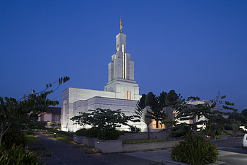Accra Ghana Temple, Serene surroundings HD wallpaper