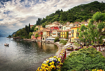Lake Como beauty, que retreat, Stunning reflections, Alpine grandeur HD wallpaper